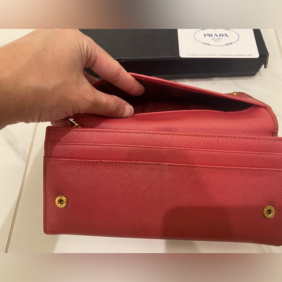 Prada full size Wallet - Picture 13 of 13